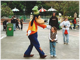 Goofy Greets a Young Girl in Toontowon