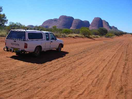  Approaching the Olgas, Great Central Road 
